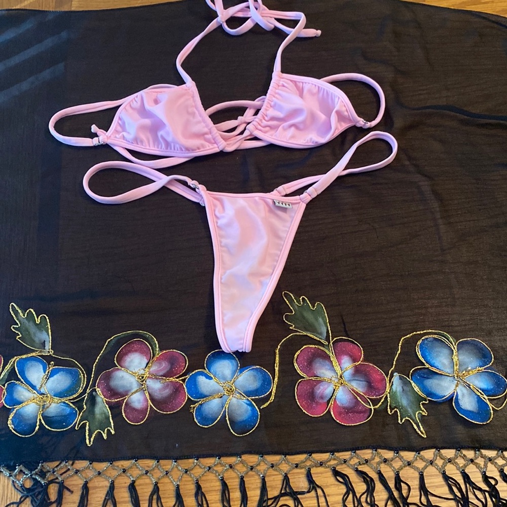 Wicked Weasel size M soft pink string bikini top and string thong bottom